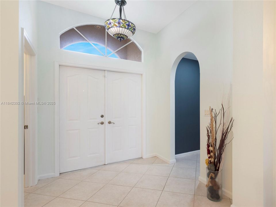 For Sale: $644,000 (3 beds, 2 baths, 2393 Square Feet)