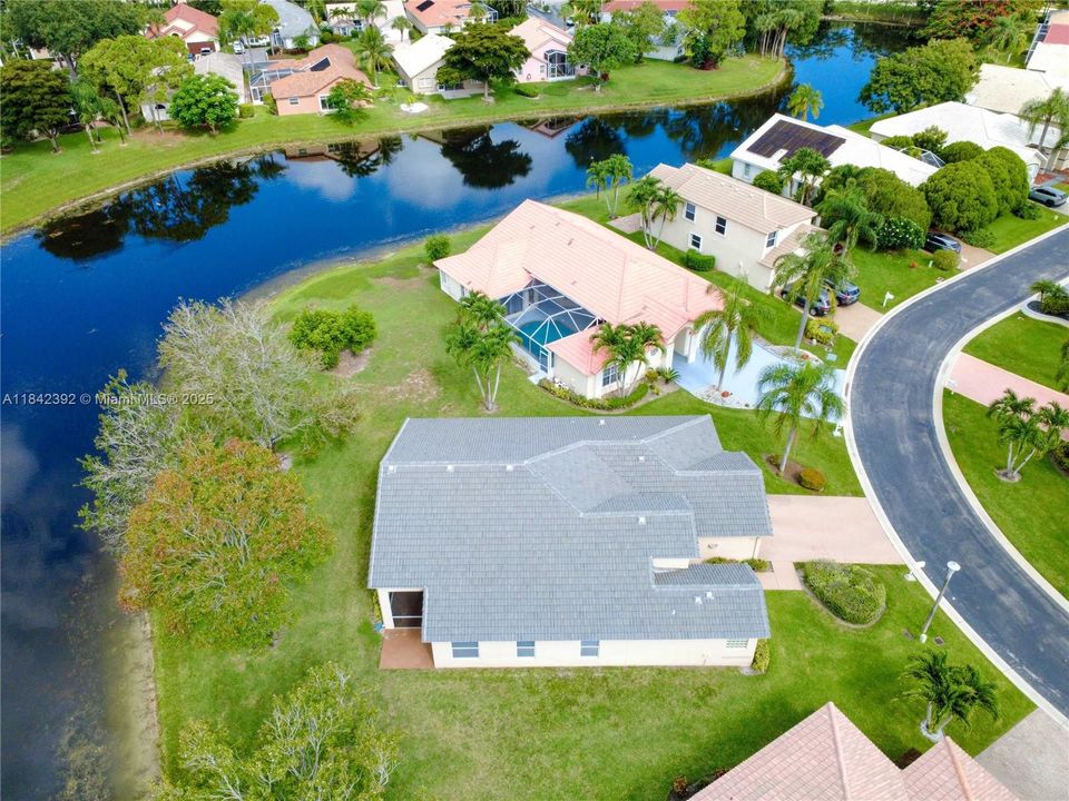 For Sale: $644,000 (3 beds, 2 baths, 2393 Square Feet)