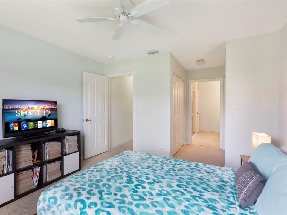 For Sale: $644,000 (3 beds, 2 baths, 2393 Square Feet)