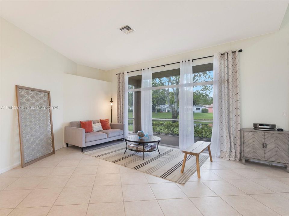 For Sale: $644,000 (3 beds, 2 baths, 2393 Square Feet)