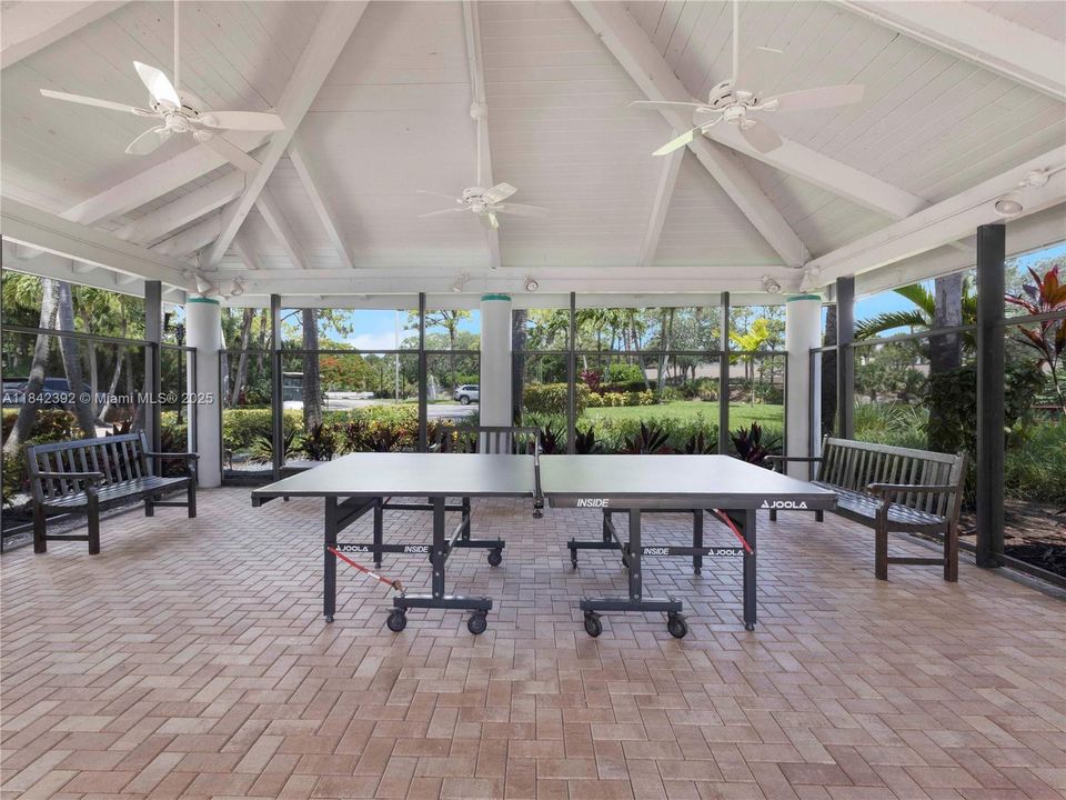 For Sale: $644,000 (3 beds, 2 baths, 2393 Square Feet)