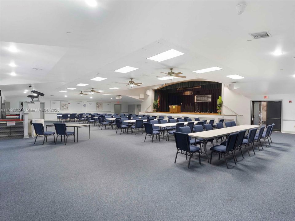 For Sale: $644,000 (3 beds, 2 baths, 2393 Square Feet)