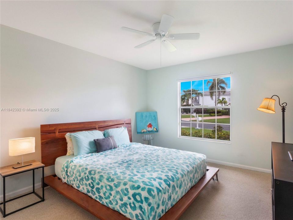 For Sale: $644,000 (3 beds, 2 baths, 2393 Square Feet)