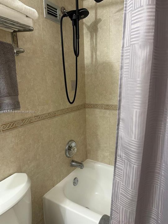 待售: $110,000 (0 贝兹, 1 浴室, 360 平方英尺)