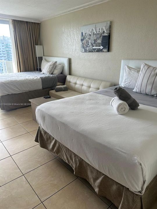 待售: $110,000 (0 贝兹, 1 浴室, 360 平方英尺)