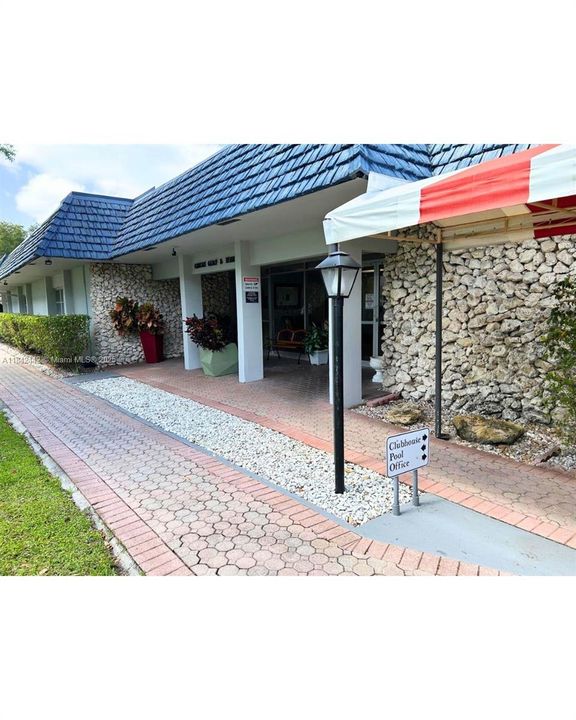 В аренду: $1,300 (1 спален, 1 ванн, 739 Квадратных фут)