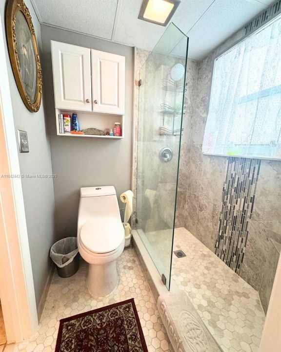 В аренду: $1,300 (1 спален, 1 ванн, 739 Квадратных фут)