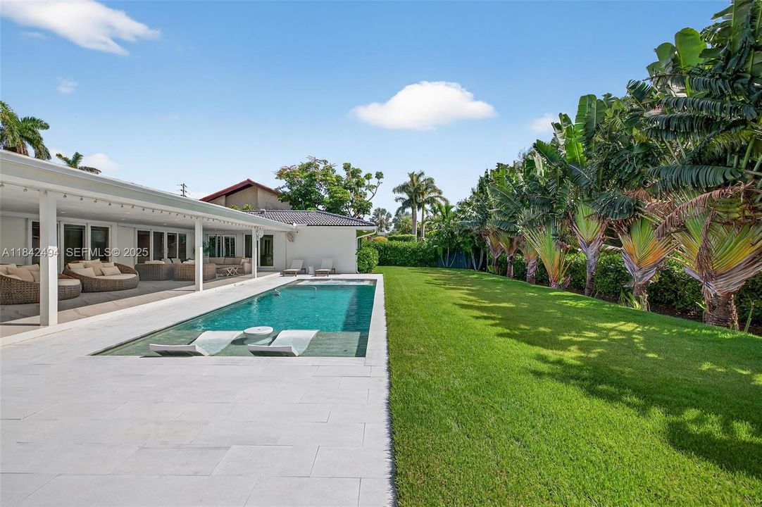 待售: $2,700,000 (5 贝兹, 4 浴室, 2899 平方英尺)