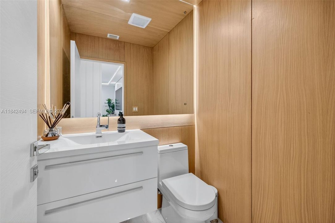 待售: $2,700,000 (5 贝兹, 4 浴室, 2899 平方英尺)