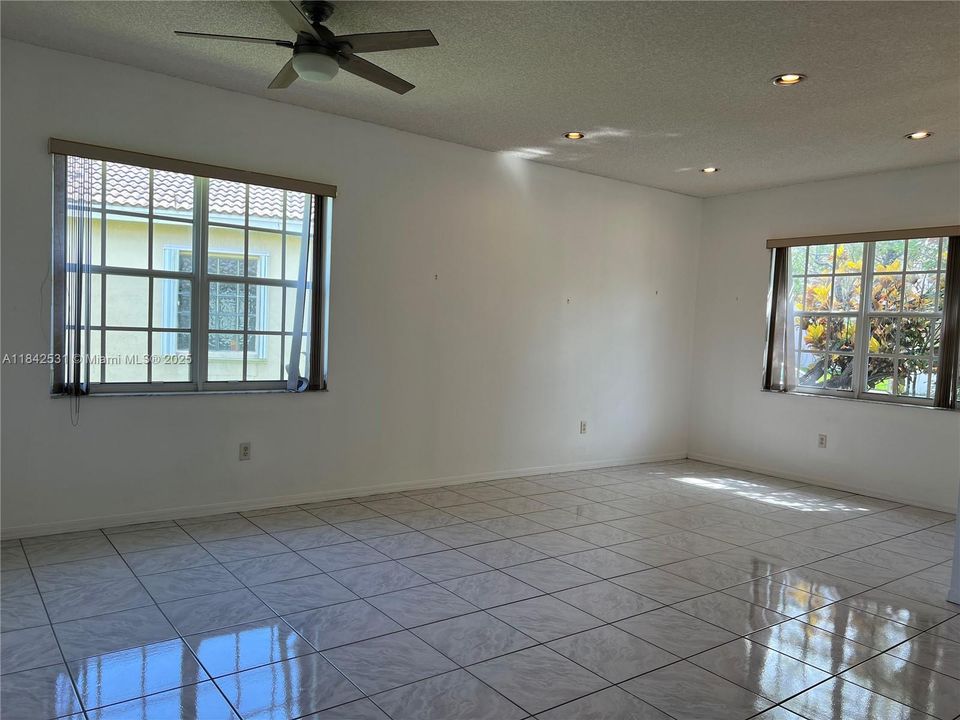 Active With Contract: $549,000 (3 beds, 2 baths, 1771 Square Feet)