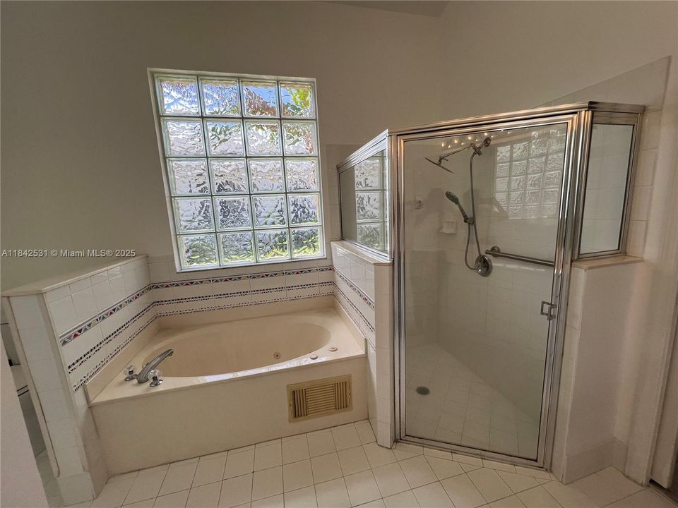 Active With Contract: $549,000 (3 beds, 2 baths, 1771 Square Feet)