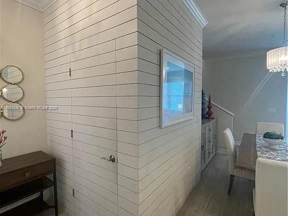 For Rent: $2,500 (3 beds, 2 baths, 2204 Square Feet)