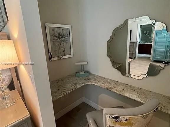 For Rent: $2,500 (3 beds, 2 baths, 2204 Square Feet)