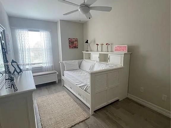 For Rent: $2,500 (3 beds, 2 baths, 2204 Square Feet)