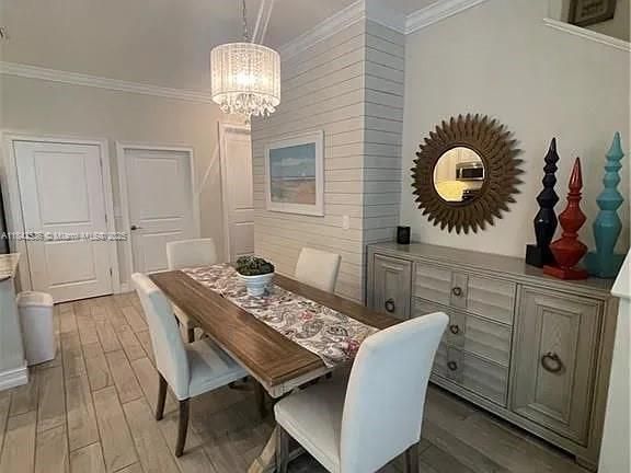 For Rent: $2,500 (3 beds, 2 baths, 2204 Square Feet)