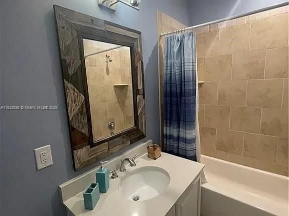 For Rent: $2,500 (3 beds, 2 baths, 2204 Square Feet)