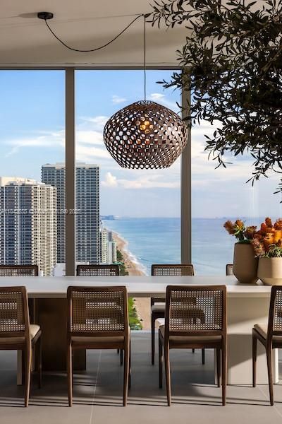 На продажу: $3,900,000 (3 спален, 3 ванн, 2913 Квадратных фут)