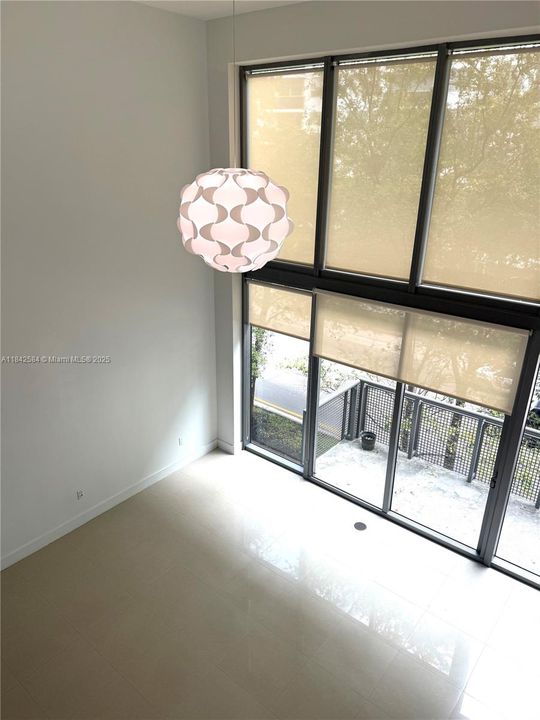 En Venta: $830,000 (2 camas, 2 baños, 1700 Pies cuadrados)