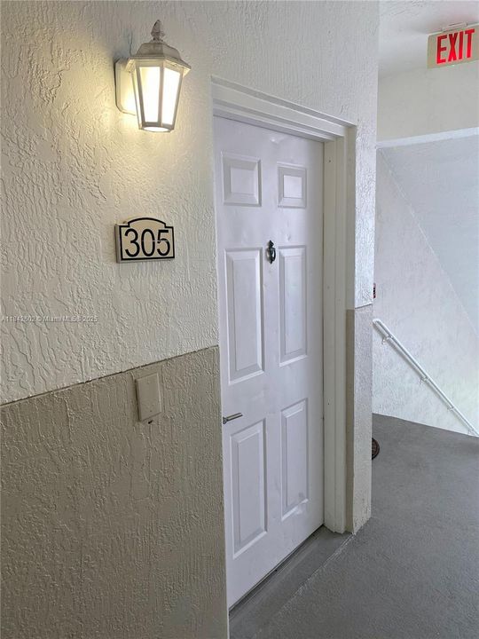 En Venta: $370,000 (2 camas, 2 baños, 1403 Pies cuadrados)