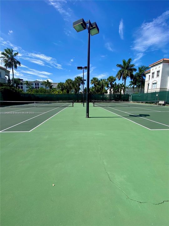 En Venta: $370,000 (2 camas, 2 baños, 1403 Pies cuadrados)