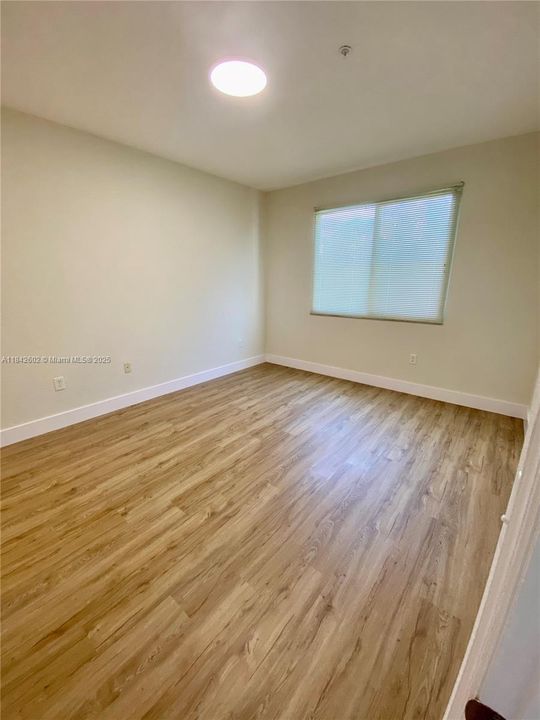 En Venta: $370,000 (2 camas, 2 baños, 1403 Pies cuadrados)