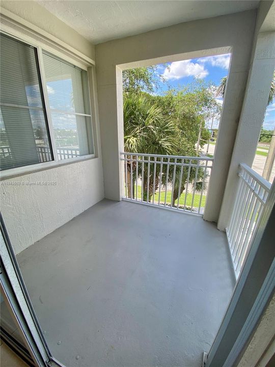 En Venta: $370,000 (2 camas, 2 baños, 1403 Pies cuadrados)