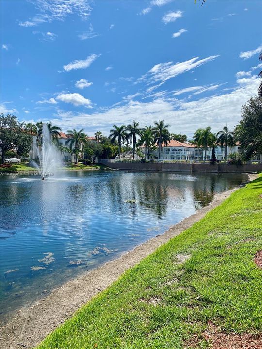 En Venta: $370,000 (2 camas, 2 baños, 1403 Pies cuadrados)