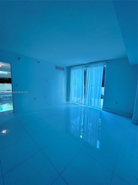 En Venta: $795,000 (3 camas, 2 baños, 1448 Pies cuadrados)