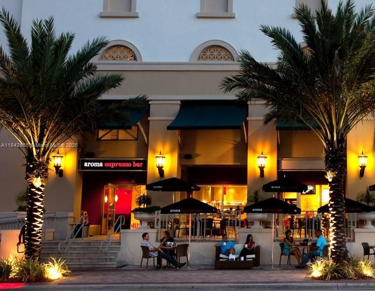 En Venta: $795,000 (3 camas, 2 baños, 1448 Pies cuadrados)