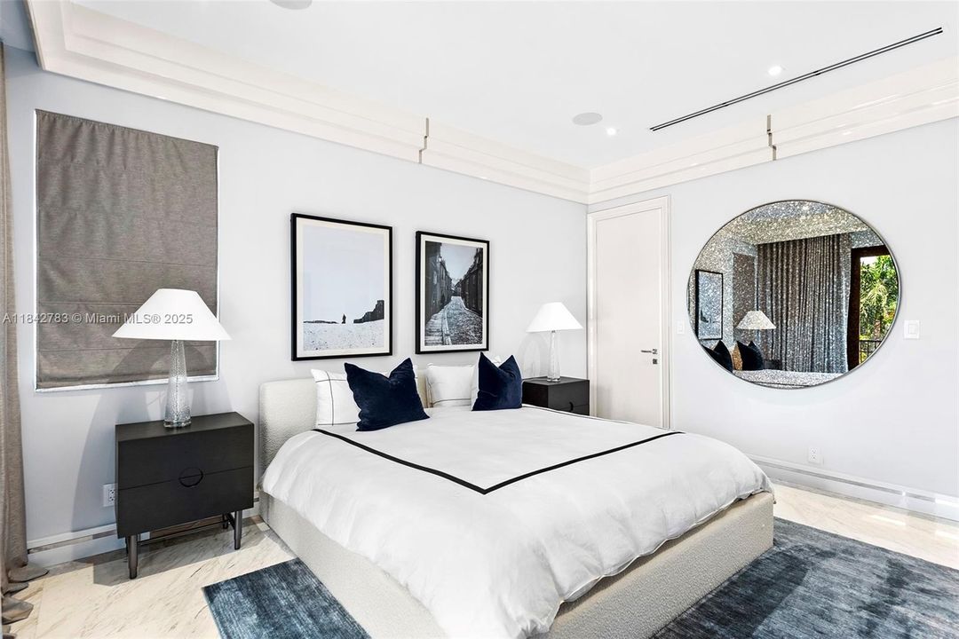 For Sale: $29,995,000 (8 beds, 9 baths, 8353 Square Feet)