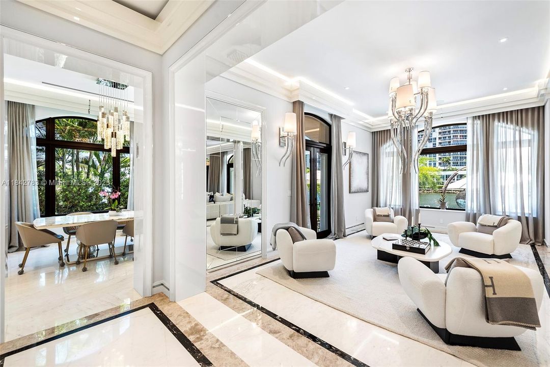 For Sale: $29,995,000 (8 beds, 9 baths, 8353 Square Feet)