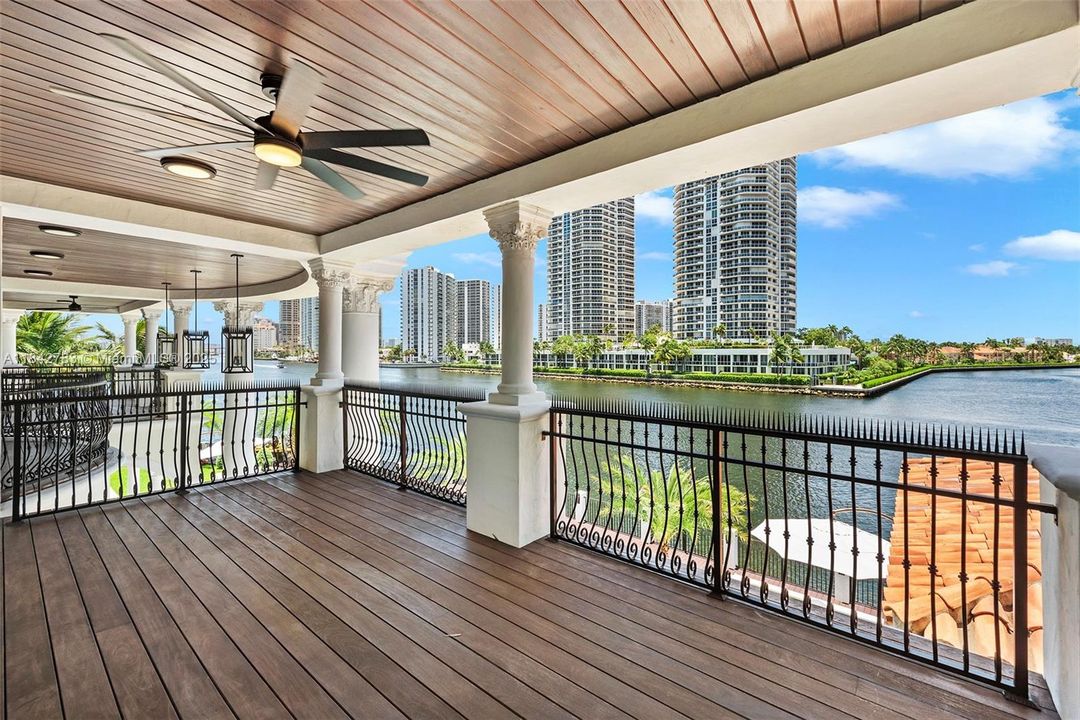 For Sale: $29,995,000 (8 beds, 9 baths, 8353 Square Feet)