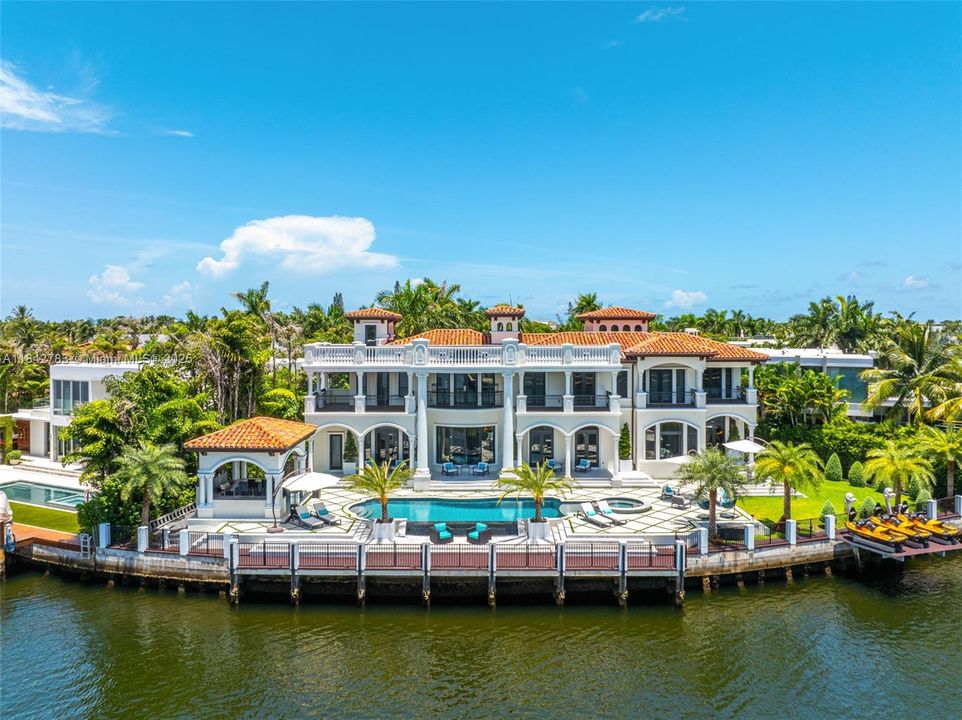 For Sale: $29,995,000 (8 beds, 9 baths, 8353 Square Feet)