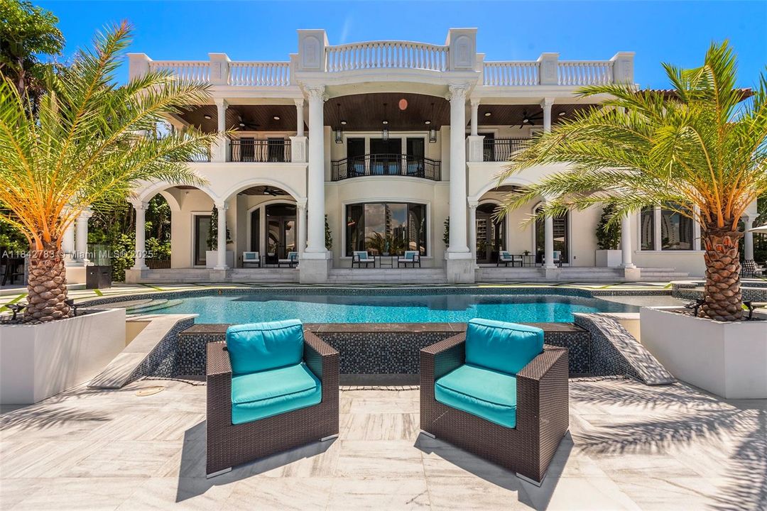 For Sale: $29,995,000 (8 beds, 9 baths, 8353 Square Feet)