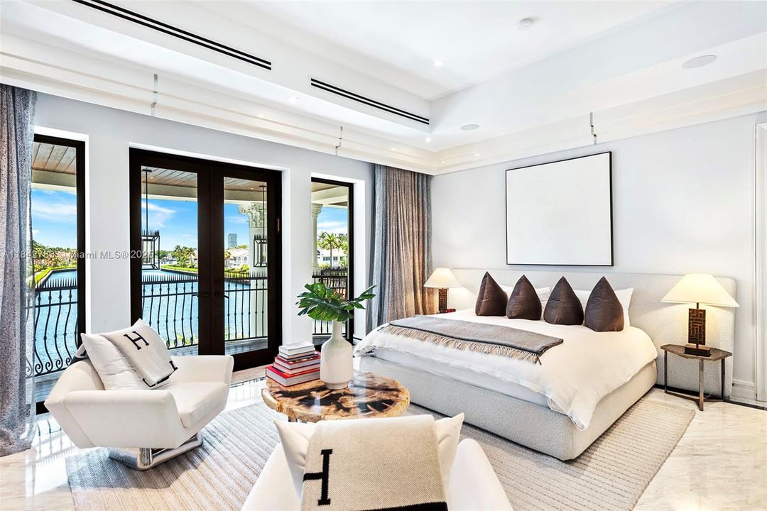 For Sale: $29,995,000 (8 beds, 9 baths, 8353 Square Feet)