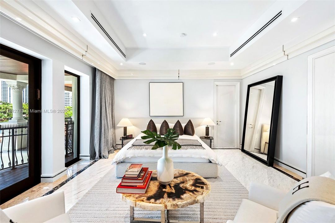 For Sale: $29,995,000 (8 beds, 9 baths, 8353 Square Feet)