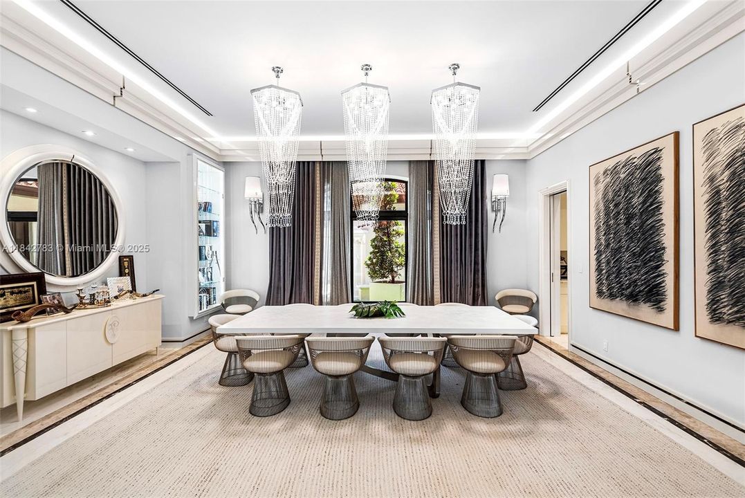 For Sale: $29,995,000 (8 beds, 9 baths, 8353 Square Feet)