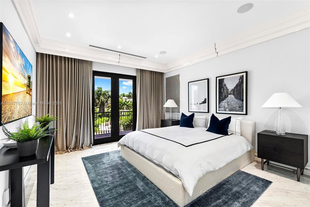 For Sale: $29,995,000 (8 beds, 9 baths, 8353 Square Feet)