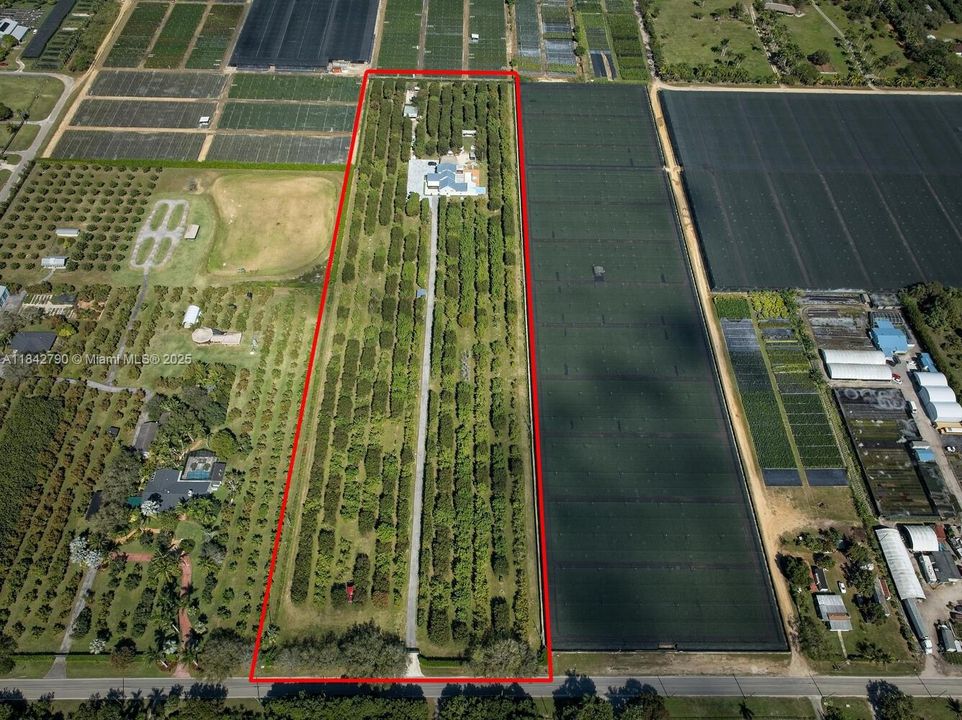 最近售出: $4,550,000 (7 贝兹, 4 浴室, 3079 平方英尺)