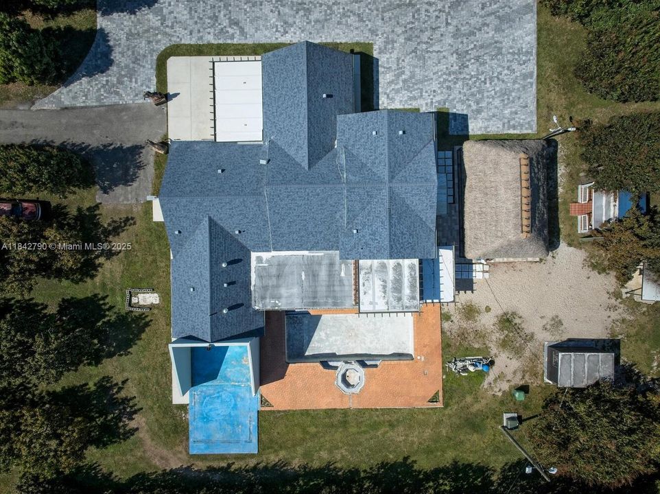 最近售出: $4,550,000 (7 贝兹, 4 浴室, 3079 平方英尺)