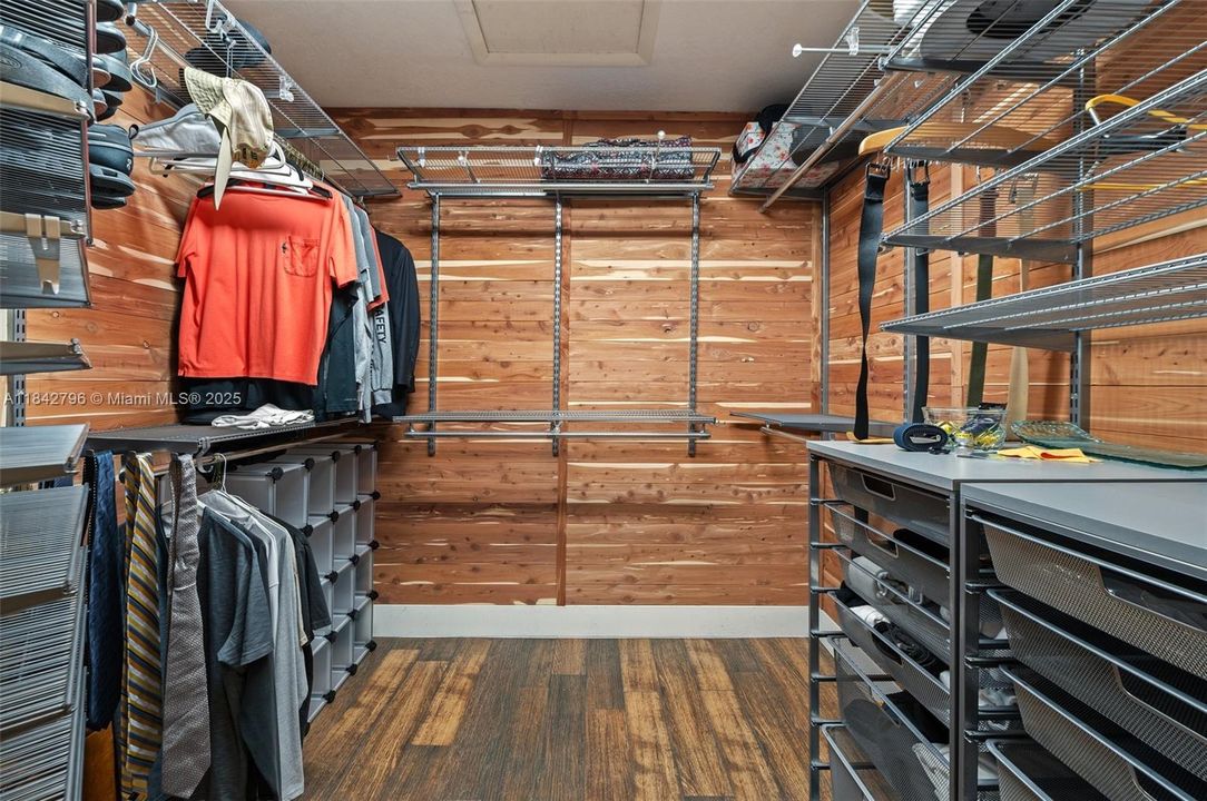 Active With Contract: $1,175,000 (4 beds, 3 baths, 2636 Square Feet)