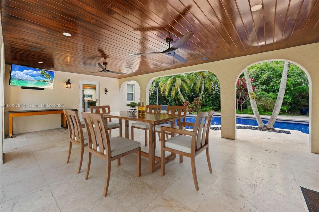 Active With Contract: $1,175,000 (4 beds, 3 baths, 2636 Square Feet)