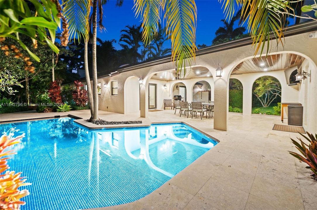 Active With Contract: $1,175,000 (4 beds, 3 baths, 2636 Square Feet)