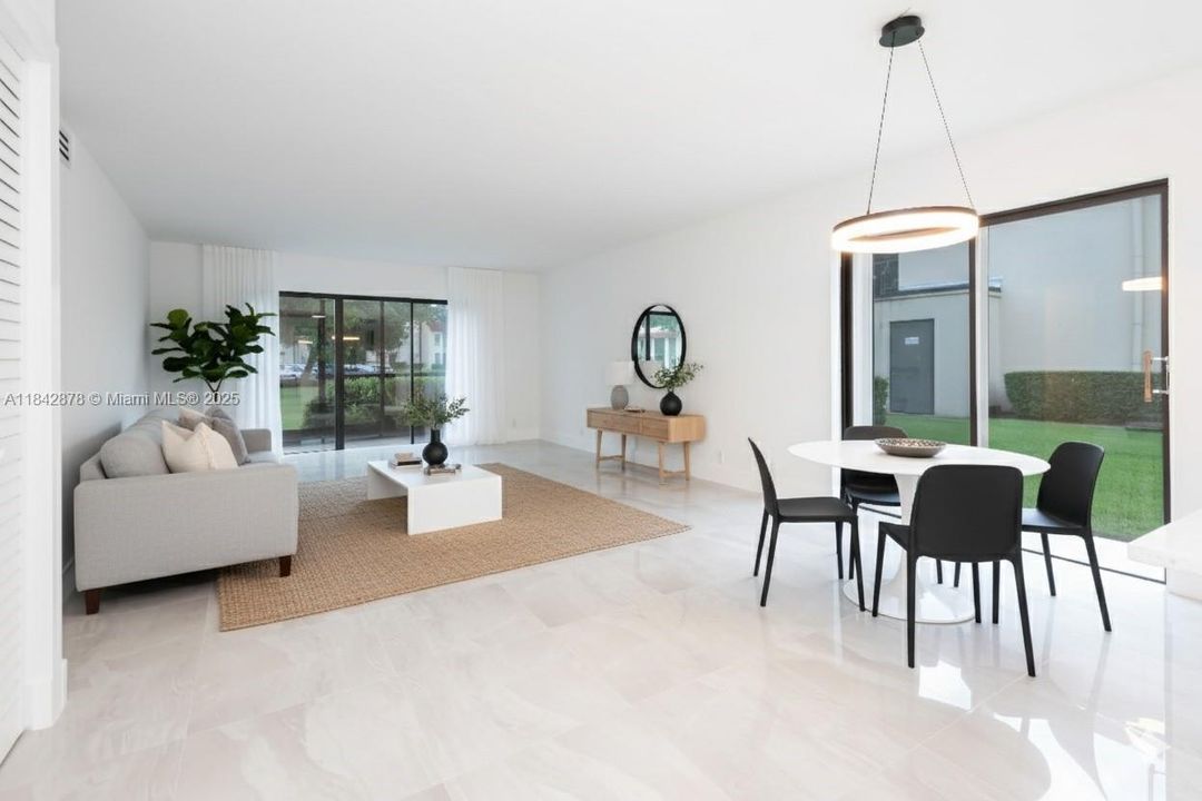 For Sale: $359,999 (2 beds, 2 baths, 1220 Square Feet)