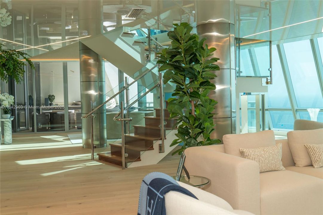 En Venta: $11,998,000 (6 camas, 7 baños, 8332 Pies cuadrados)