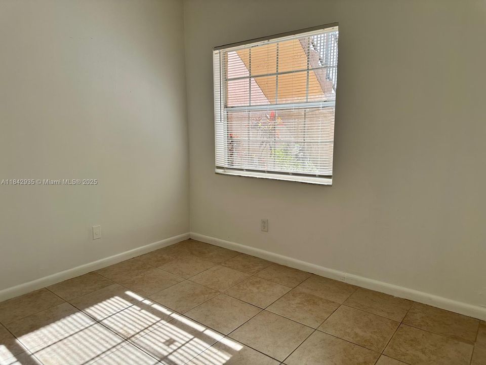 Recientemente alquilado: $1,850 (2 camas, 2 baños, 807 Pies cuadrados)