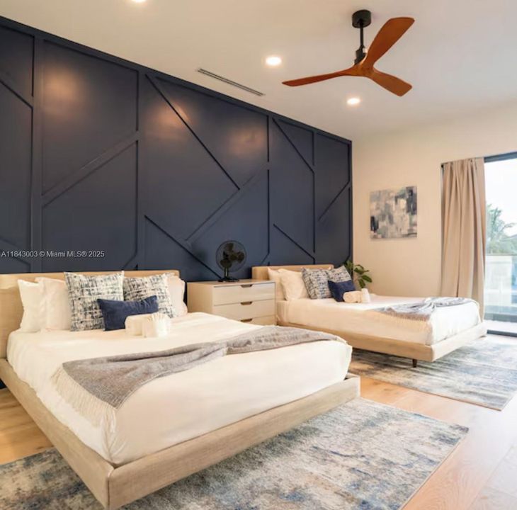 Recientemente alquilado: $55,000 (5 camas, 5 baños, 7401 Pies cuadrados)