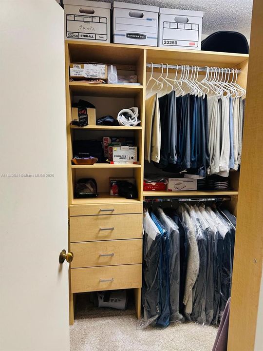 待售: $329,000 (2 贝兹, 2 浴室, 1268 平方英尺)