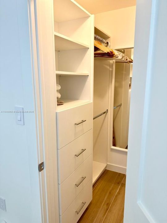 待售: $748,000 (2 贝兹, 2 浴室, 0 平方英尺)