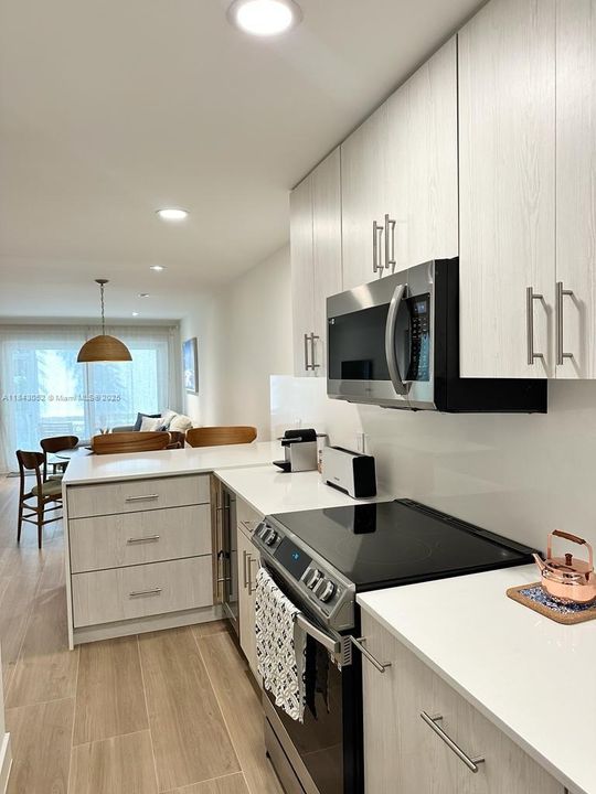 待售: $748,000 (2 贝兹, 2 浴室, 0 平方英尺)